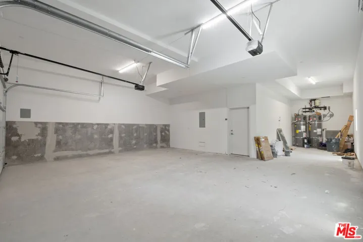 Front unit garage