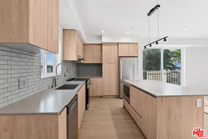 Front unit -kitchen