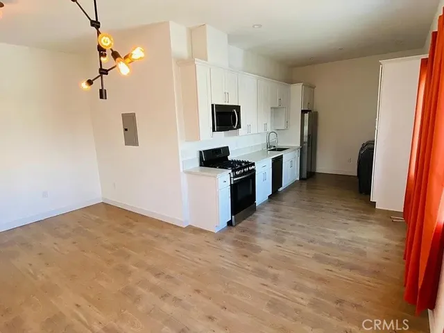 944 Pacific, Long Beach, California 90813 — photo 5