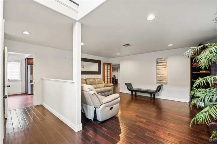 5048 W 121st Street, Hawthorne, California 90250 — photo 4