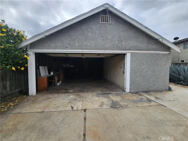 2 car garage