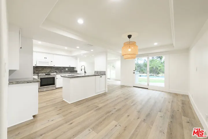Dining Room/Kitchen