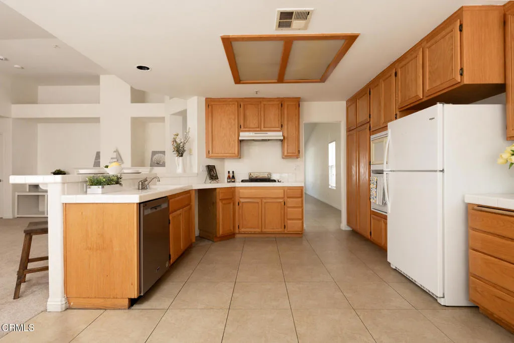 708 Binnacle -  MLS-13