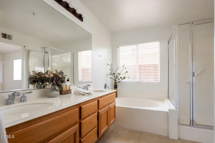 708 Binnacle -  MLS-25