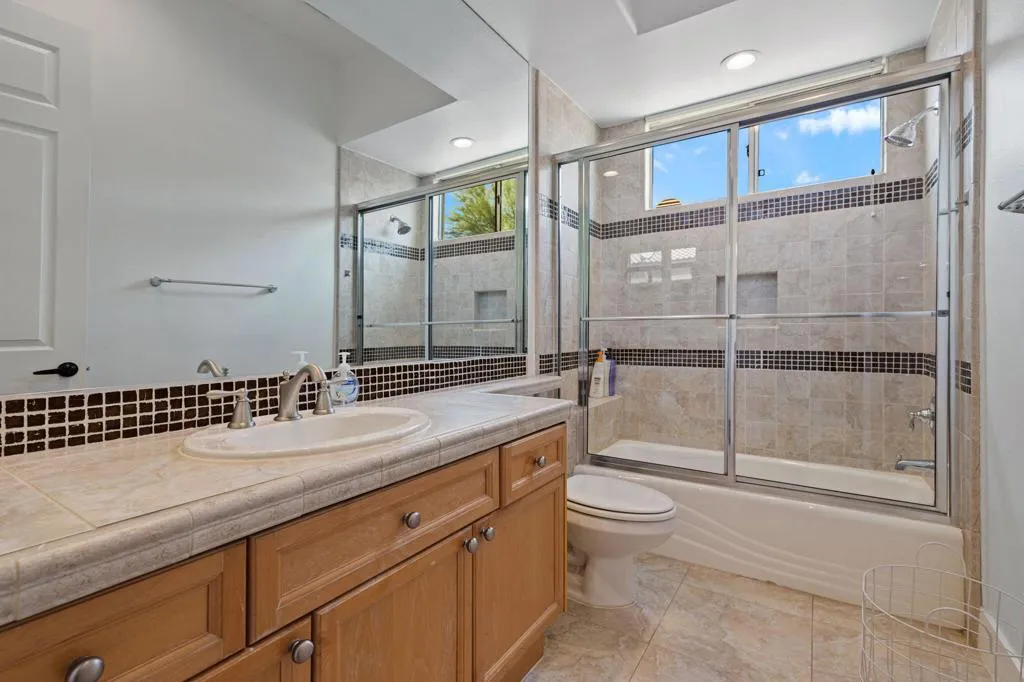 50-web-or-mls-2H8A4228