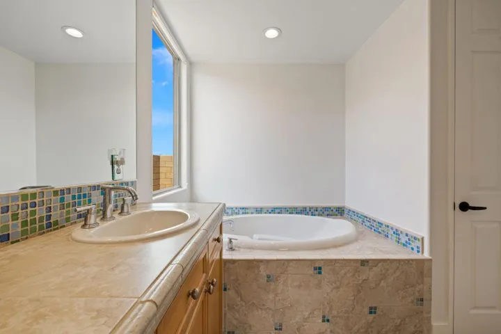 43-web-or-mls-2H8A4253