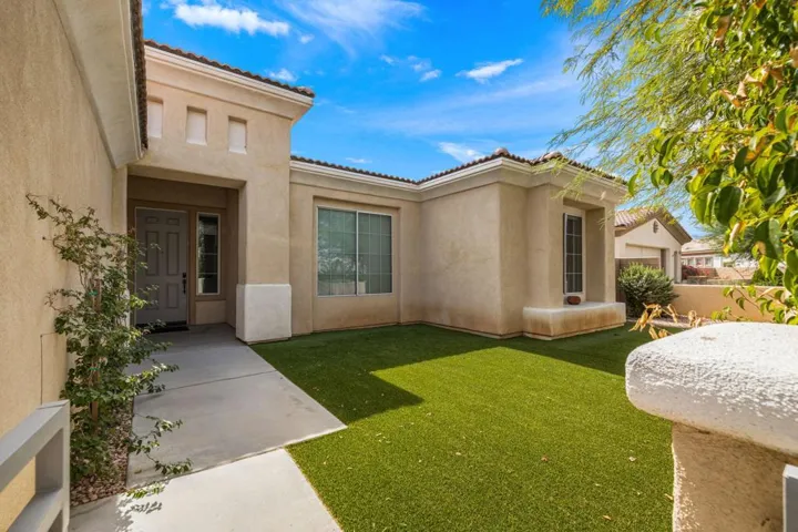 25-web-or-mls-2H8A4437
