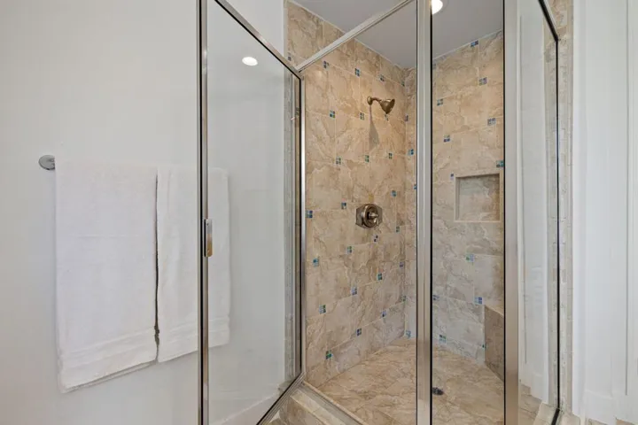 42-web-or-mls-2H8A4258