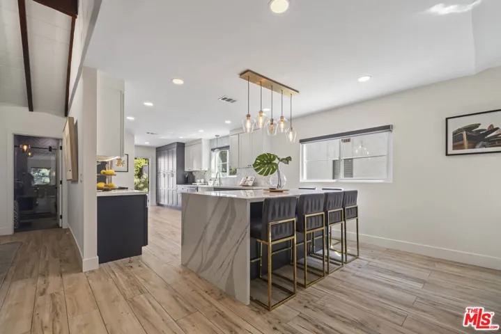 11023 Kling Street, Toluca Lake, California 91602 — photo 5
