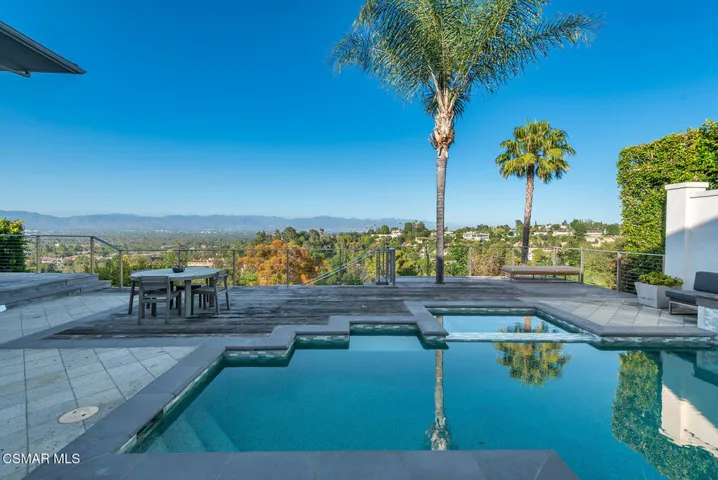4622 Charmion Lane, Encino, California 91316 — photo 5