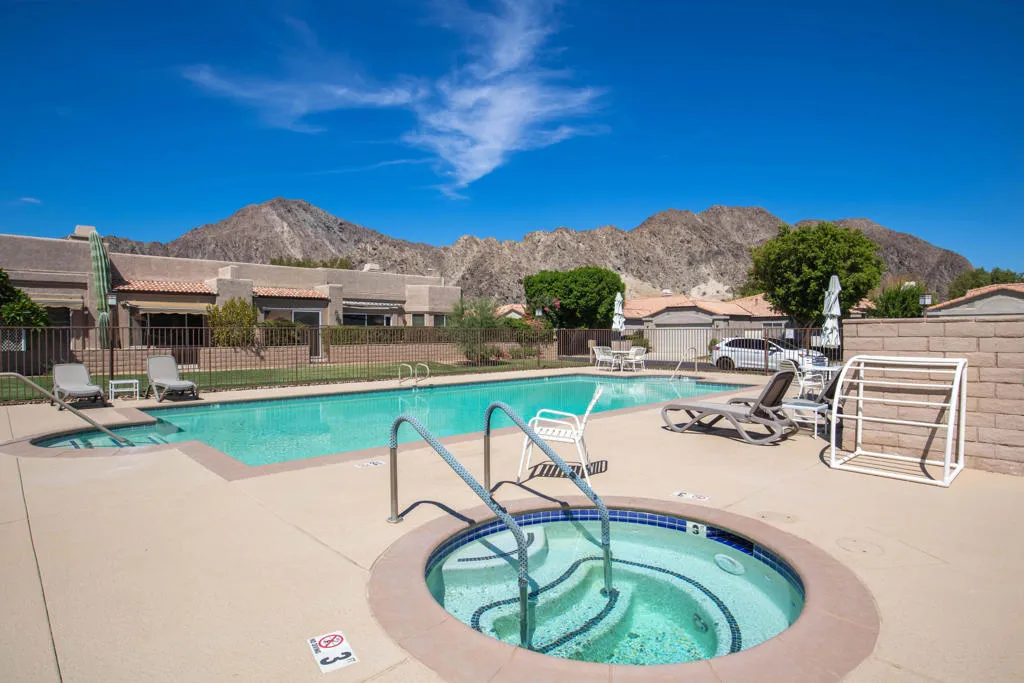Community Pool Community Pool
