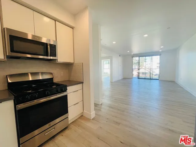 14612 Calvert Street 201, Van Nuys, California 91411 — photo 5