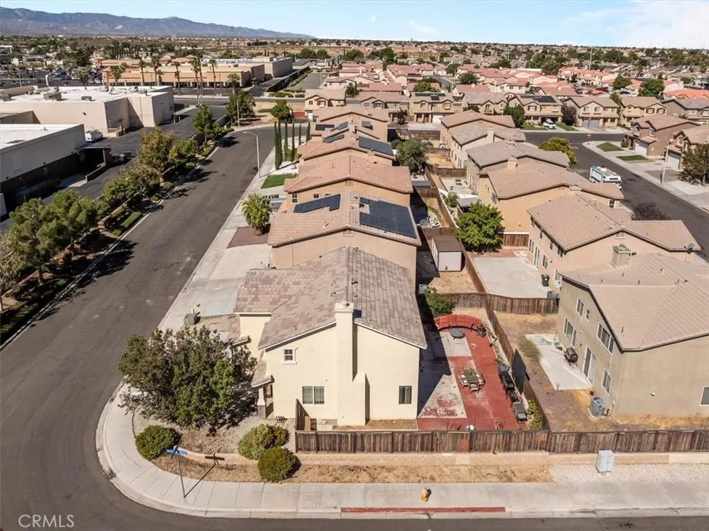 13772 Helena, Victorville, California 92392 — photo 4