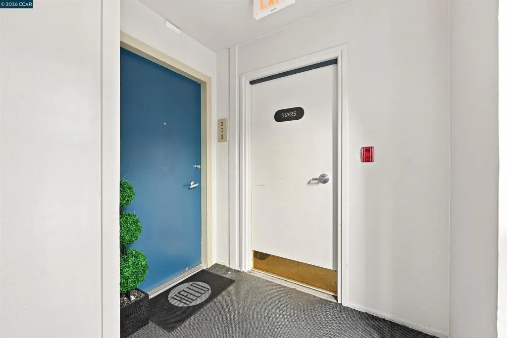 185 Sierra Dr
