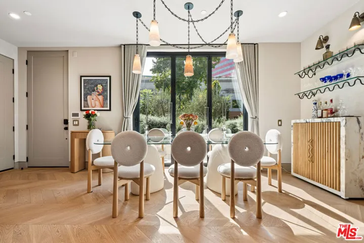 656 Huntley Drive 101, West Hollywood, California 90069 — photo 4
