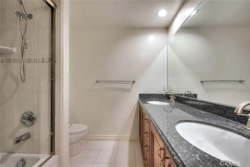 Bathroom three second view Bathroom three second view