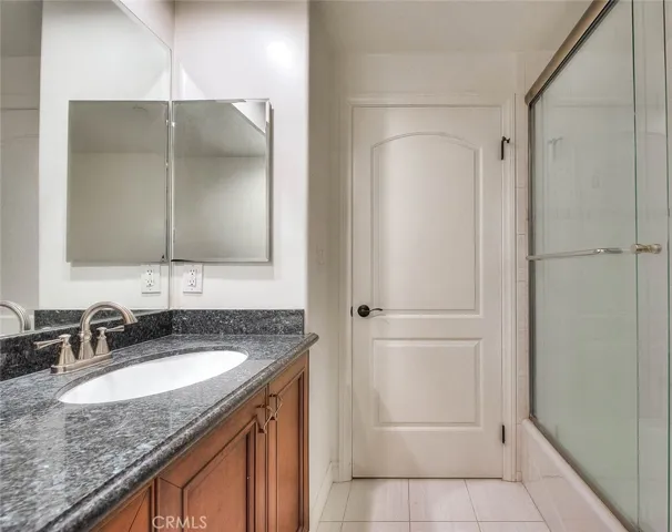 Bathroom 3/3 view