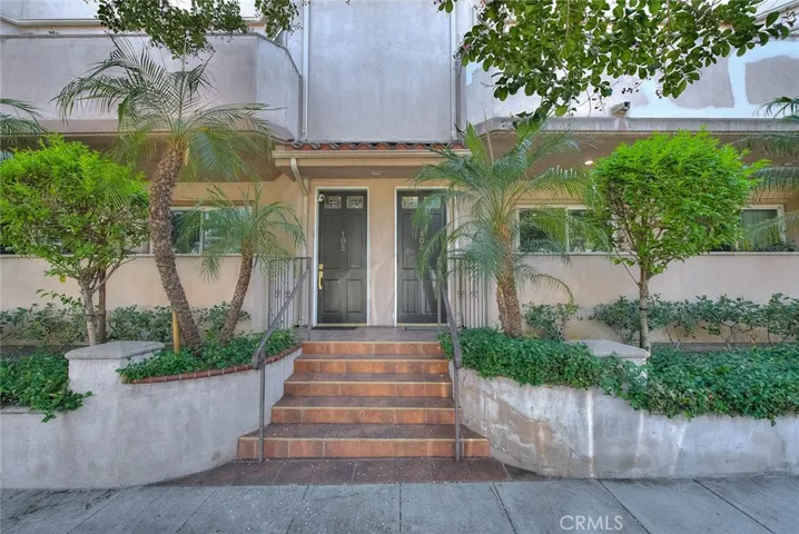 Front stair entry