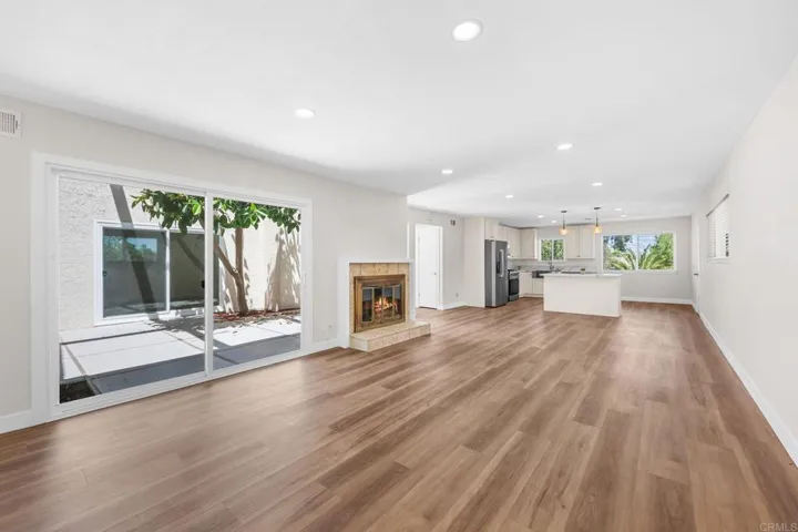 329 E South Avenue, Redlands, California 92373 — photo 5