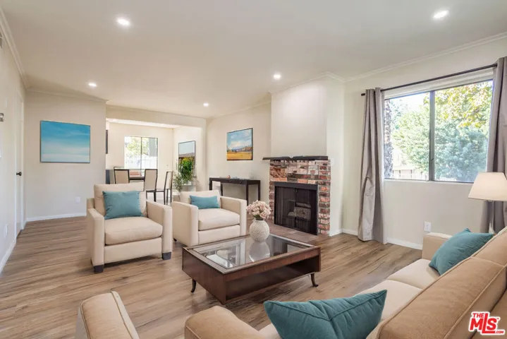 9140 Burnet Avenue 15, North Hills, California 91343 — photo 5