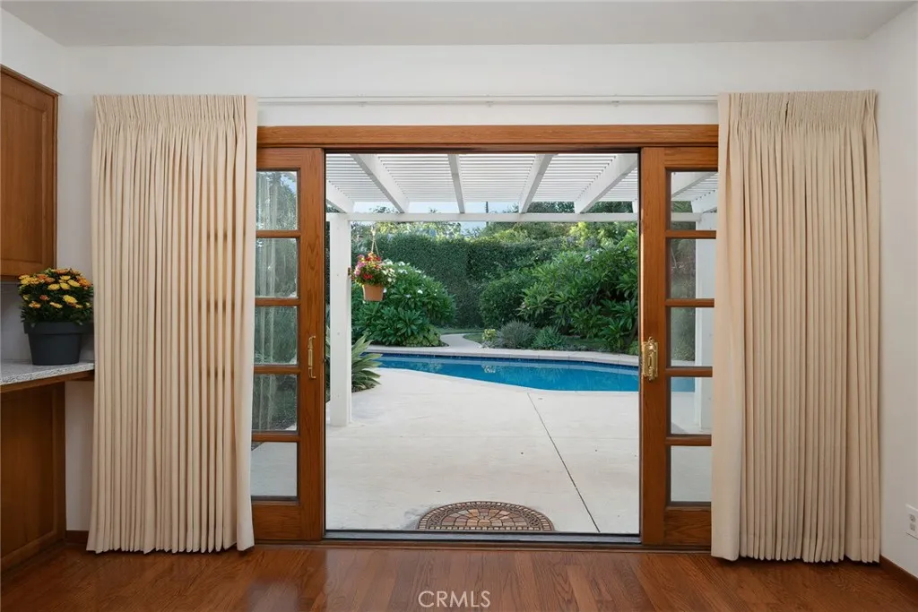Ranch sliding door leading out to the backyard