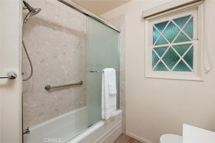 2nd Bathroom