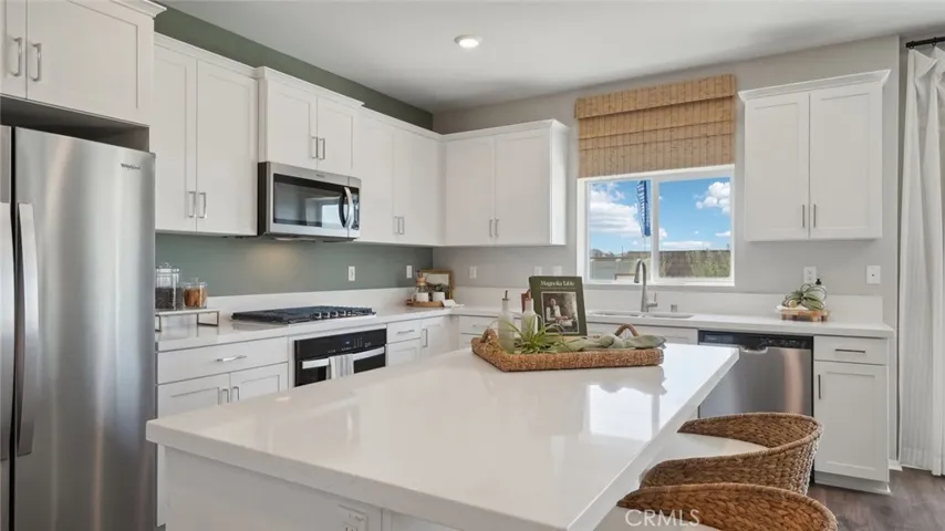 31305 White Bark Drive, Winchester, California 92596 — photo 5