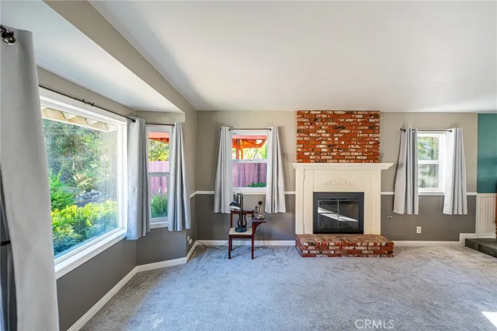 Family room, Gas fireplace
