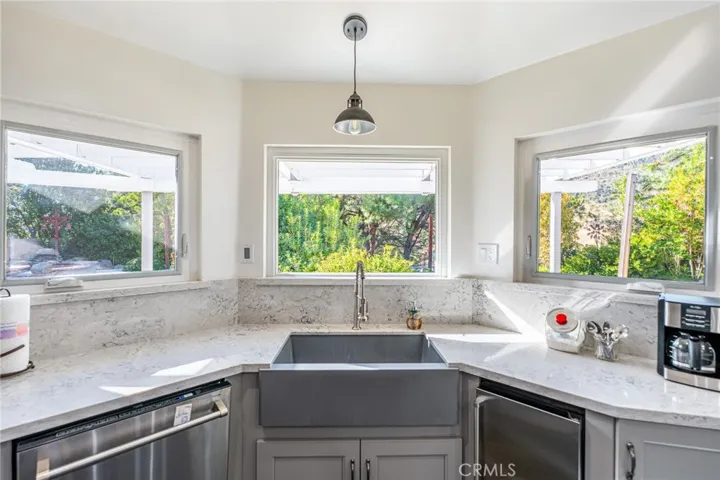 Gorgeous view to outside