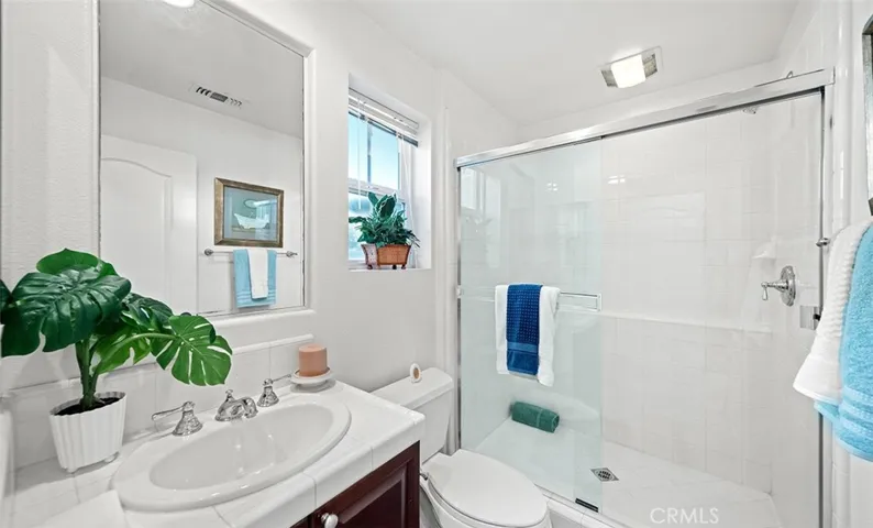 Downstairs Full Bath