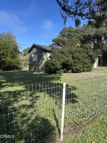Unit #1 1 BR/1 BA w/bonus