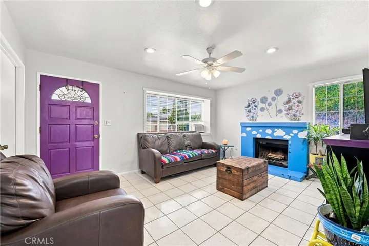 15014 Copper, Los Angeles, California 91345 — photo 4