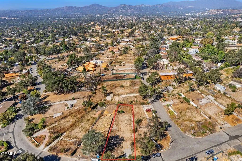 3223 N Mount Curve Avenue N, Altadena, California 91001 — photo 5