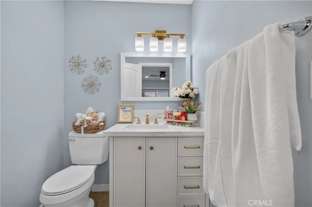 1/5 Bathroom