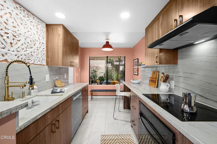 225 Hermosa Avenue 102, Long Beach, California 90802 — photo 5