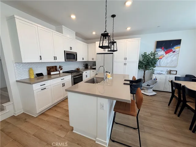 4012 Spring, Corona, California 92883 — photo 5