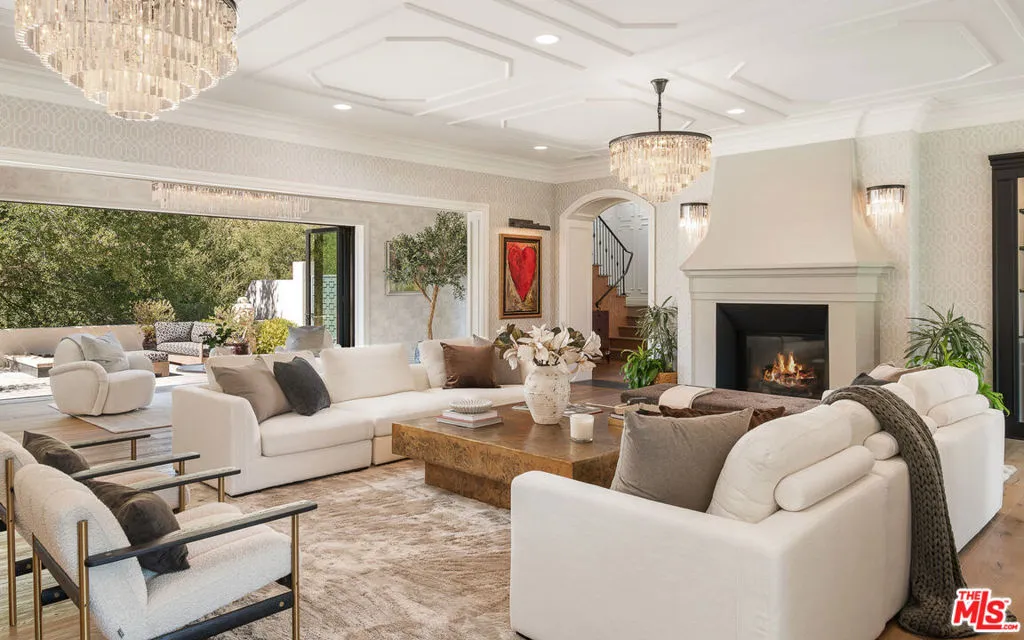 gallery-image 4