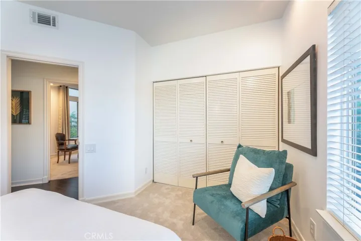 Generous bedroom size with double door wardrobe