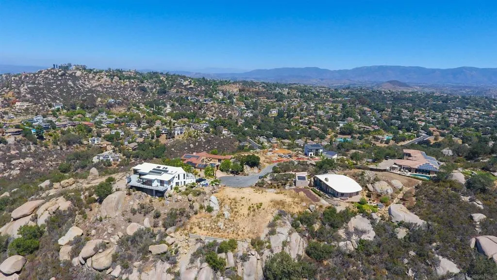 10011 Tall Oak Dr, Escondido, California 92026 — photo 4