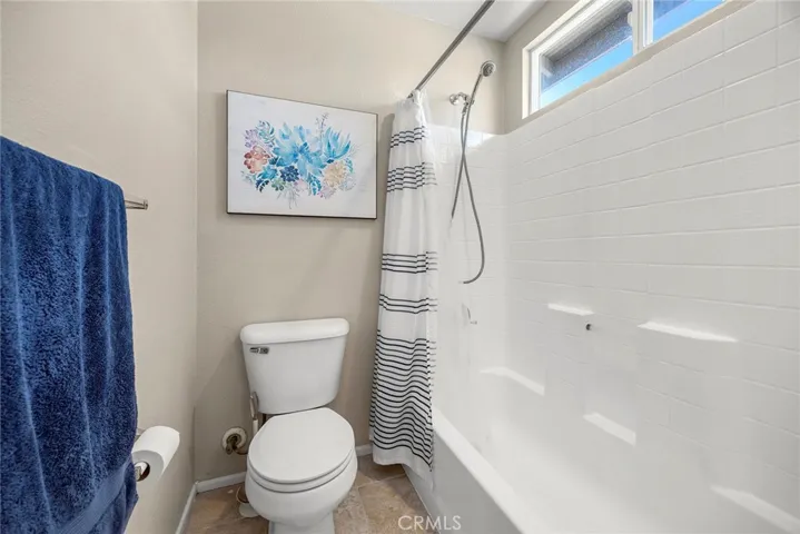 HALL BATHROOM #2 TUB/SHOWER COMBO
