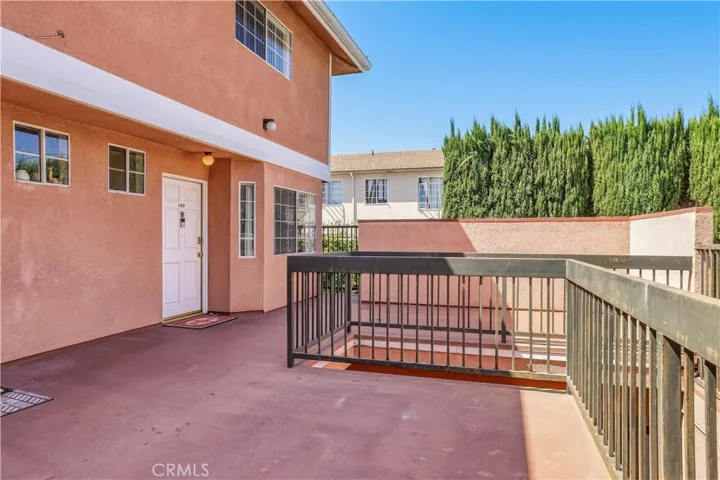 147 W Acacia 160, Glendale, California 91204 — photo 4