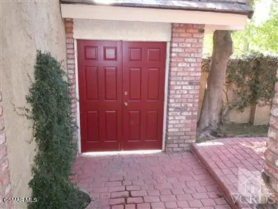 LP Courtyard