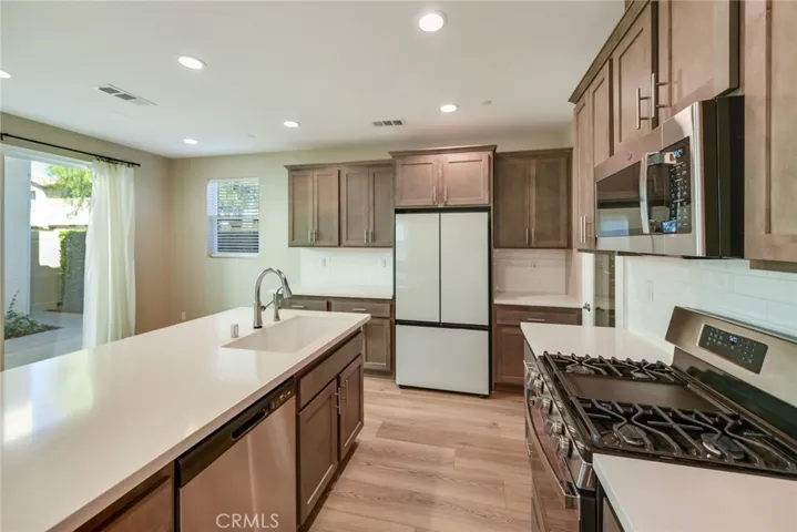 26149 Park Avenue 18, Loma Linda, California 92354 — photo 4