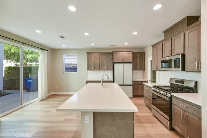 26149 Park Avenue 18, Loma Linda, California 92354 — photo 5