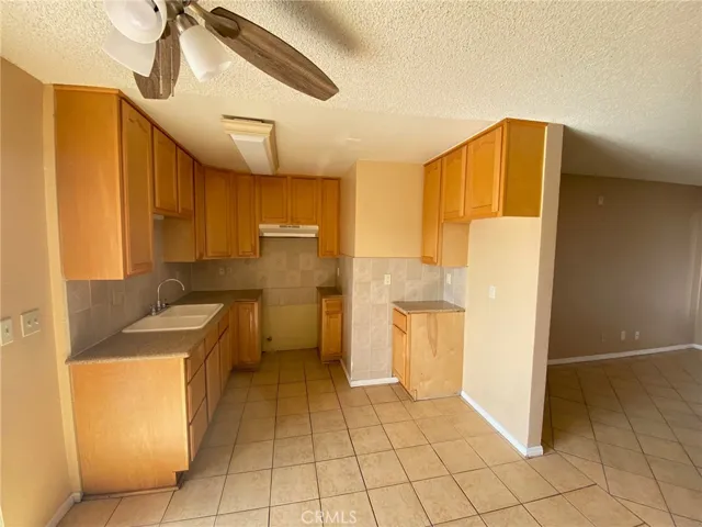 1025 Gaviota Avenue, Long Beach, California 90813 — photo 4