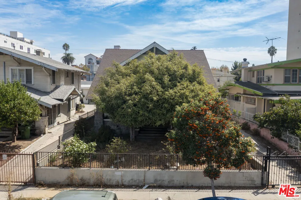 918 S Kingsley Drive, Los Angeles, California 90006 — photo 5