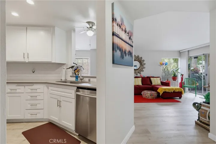 628 Daisy Avenue 222, Long Beach, California 90802 — photo 5
