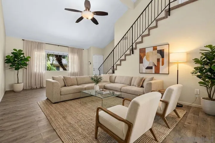 https://zimg.paragon.ice.com/ParagonImages/Property/PA/SDMLS/260022060/1/533/400/99944c2cb489efe5bc18984bc85fe164/3/b9d9cbbbfe4f421464131a630e999767/260022060-cd73ac24-8b71-446b-bec0-c9db906c510b.JPG