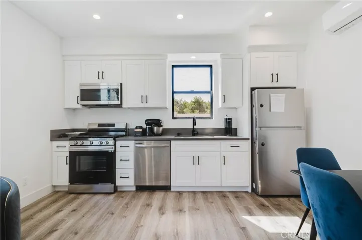 13366 Pala Avenue, Sylmar, California 91342 — photo 5