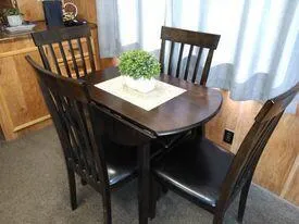 452 Dining Room Table and Chairs 452 Dining Room Table and Chairs